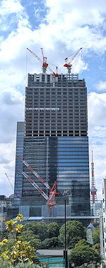 建設中
