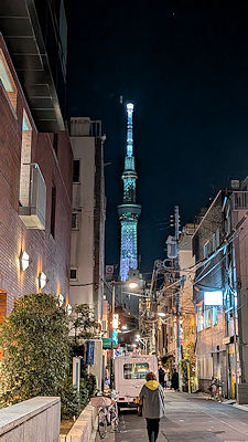 浅草公会堂より