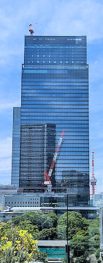 建設中