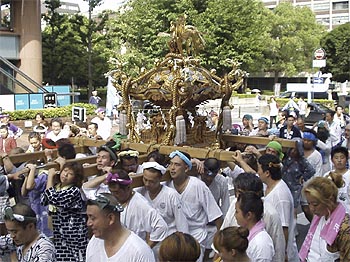 �֓��w�O�ɂ�