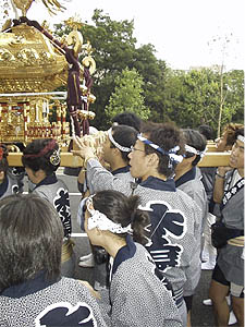 �������񁗉���