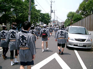 �W���ꏊ�ֈړ�����{�����S����