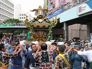 �r������