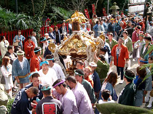 ���r����R