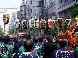 �H�t����������A��