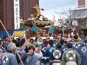 �r���r����P