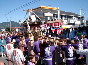 �������P