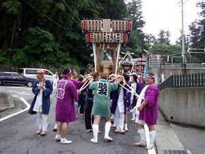 ����������Q