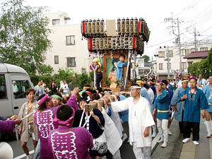 ����������T