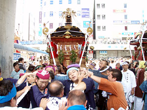 �e���N����