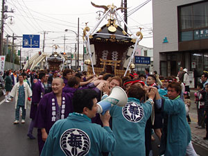 �U��������_�`