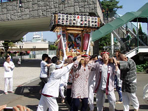 �I�[�i�[����