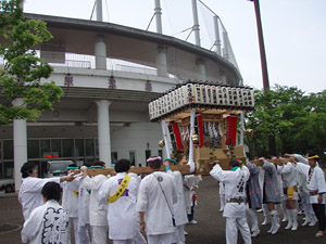 ���c������ɂĂP