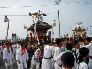 ��E�{�Ћ{�Q