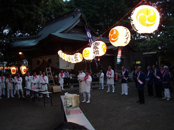 ���T���i