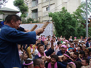 �{�����i�U