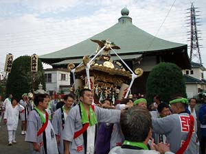 �k���ω����ɂĂR