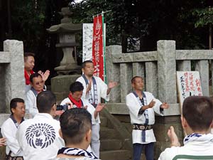 �O�{����