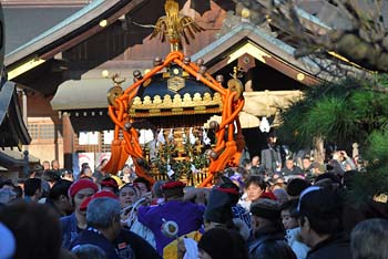 �������P