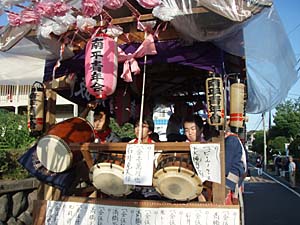 �{�{�N��ە��i