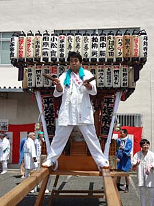 �������P