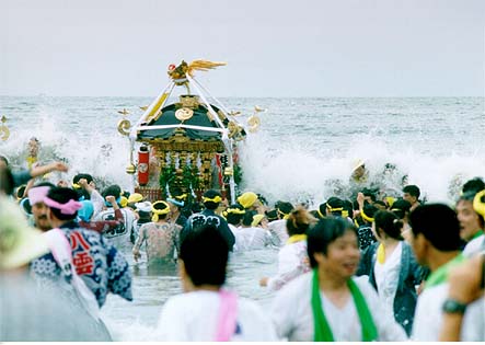 �g���Ԃ��Q