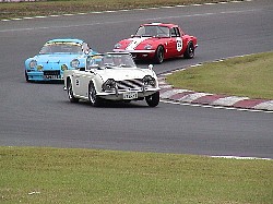 �g���C�A���t