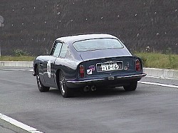 ASTON MARTIN DB-6(2)