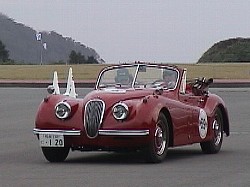 JAGUAR XK 120 DHC(1)