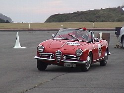 ALFA ROMEO GIULIETTA SPIDER(1)