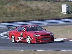 �K���[�W�ɓ�BNR34