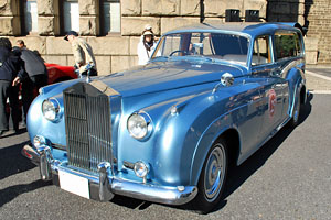 ���[���X�E���C�X�@�V���o�[�N���E�h�T �V���[�e�B���O�u���C�N