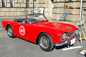 �g���C�A���t�@TR4