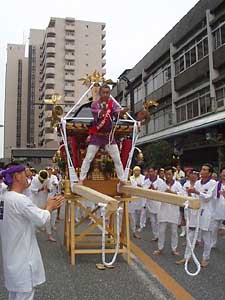 �������̍��}