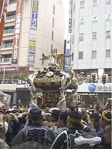 �r���r����