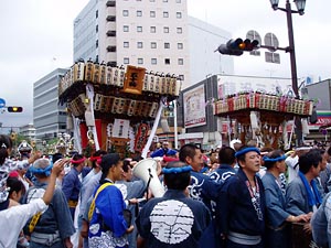 �k������