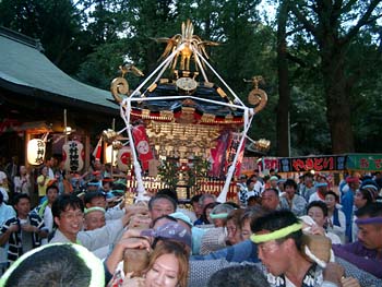 �M���E�����A�ϐg��^^