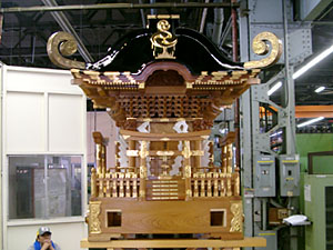 ���グ���}