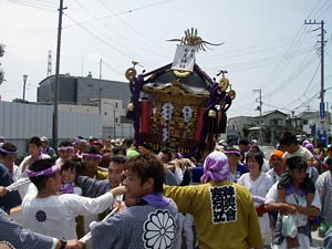 ����_�Ђ֋A�҂R