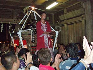 �{������