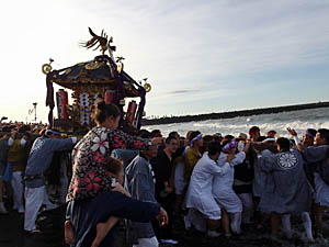 �q���_�Ё��S