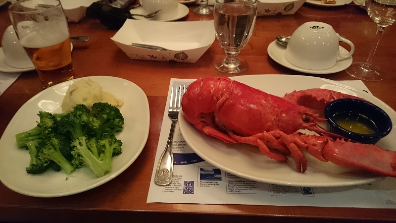 夕食のオマール海老