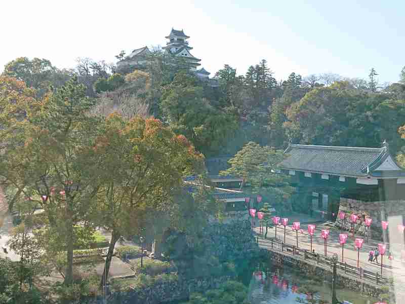 博物館からの高知城