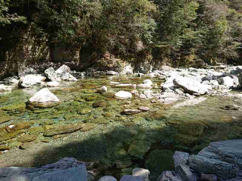 安居渓谷・水晶淵