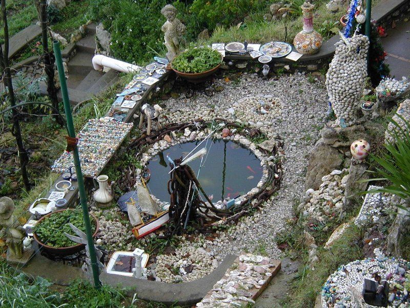 チェアリフトの足下にあった墓地?(帰り道)