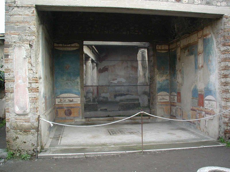 立派なお屋敷の壁画