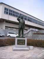 小渕元総理の銅像